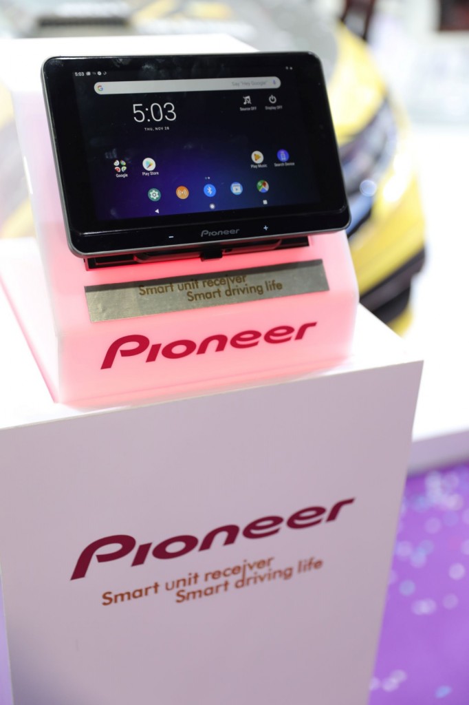 “Pioneer” เปิดตัวจอทีวีติดรถยนต์แห่งปี 2020 กับ “Smart Unit Receiver” เอาใจลูกค้าชอบออนไลน์